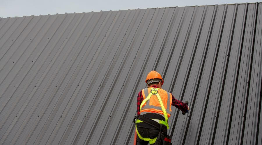 Professional metal roof installation services in Wildomar, CA